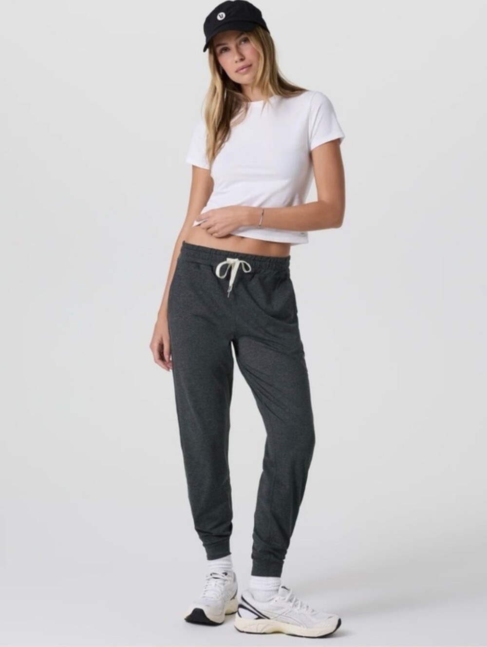 Vuori Performance Jogger Charcoal Gray Size M